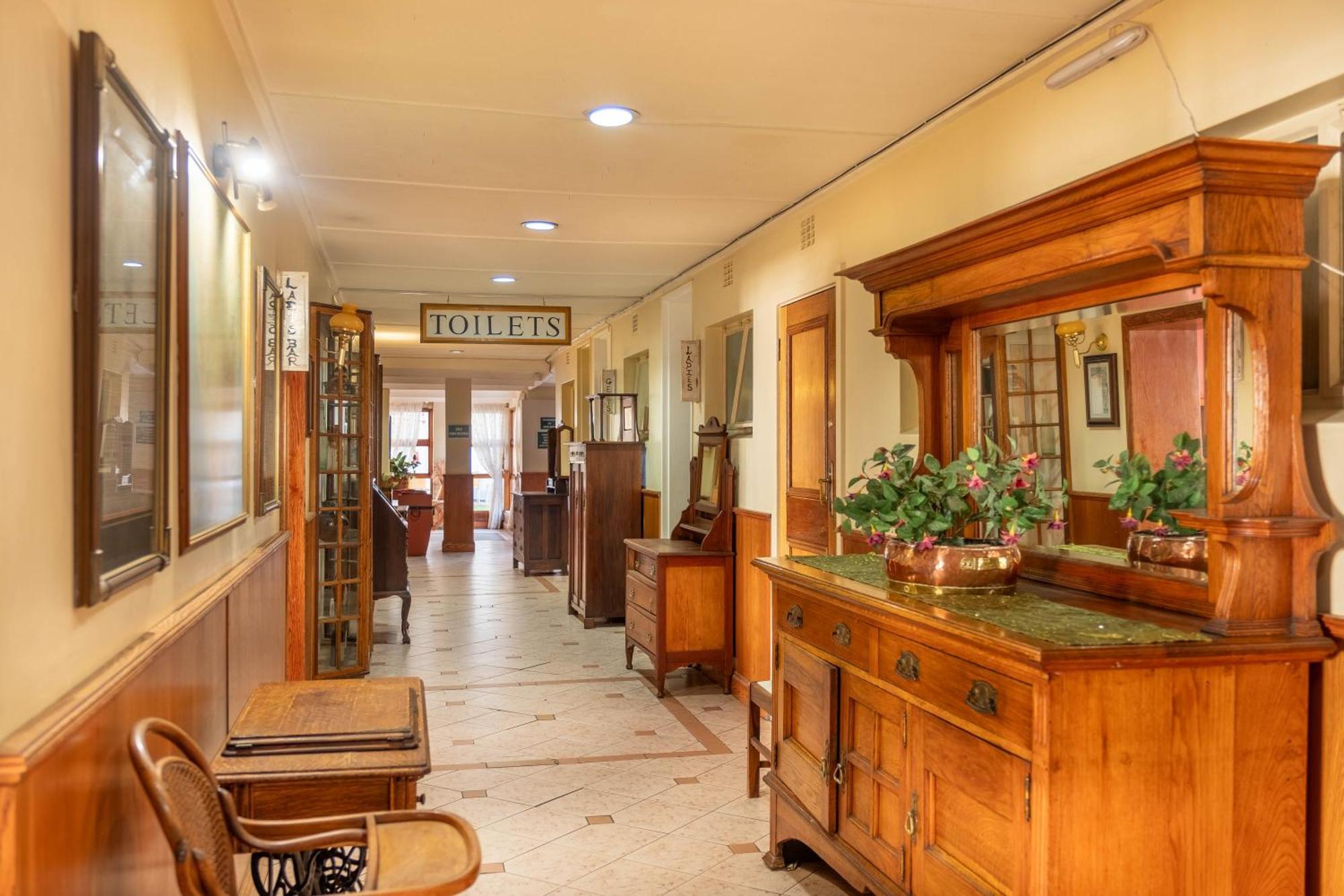 Karoo Country Inn Middelburg  Dış mekan fotoğraf