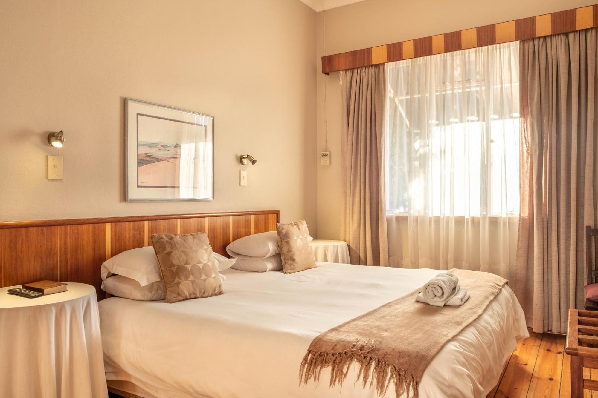Karoo Country Inn Middelburg  Dış mekan fotoğraf