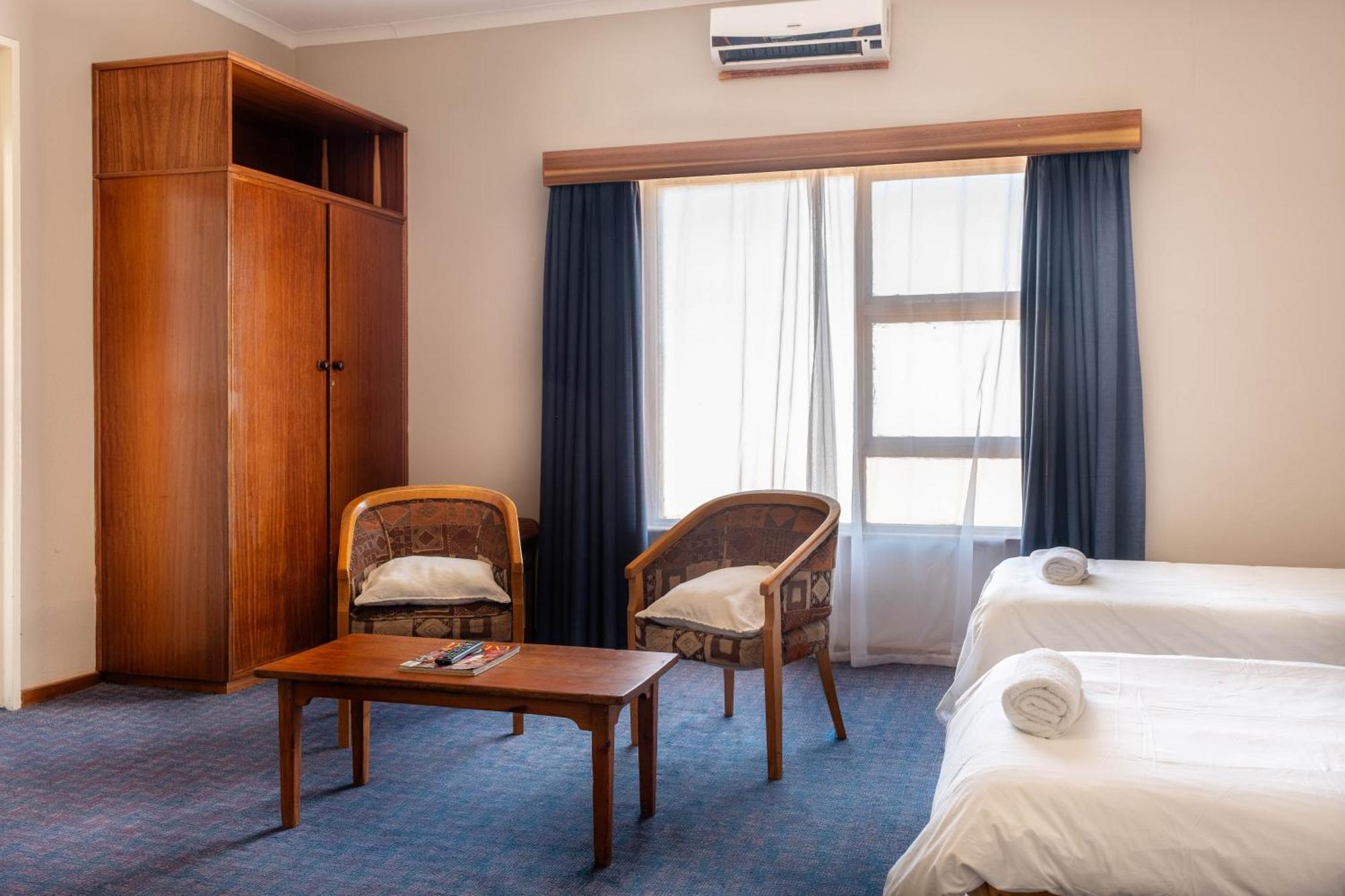 Karoo Country Inn Middelburg  Dış mekan fotoğraf