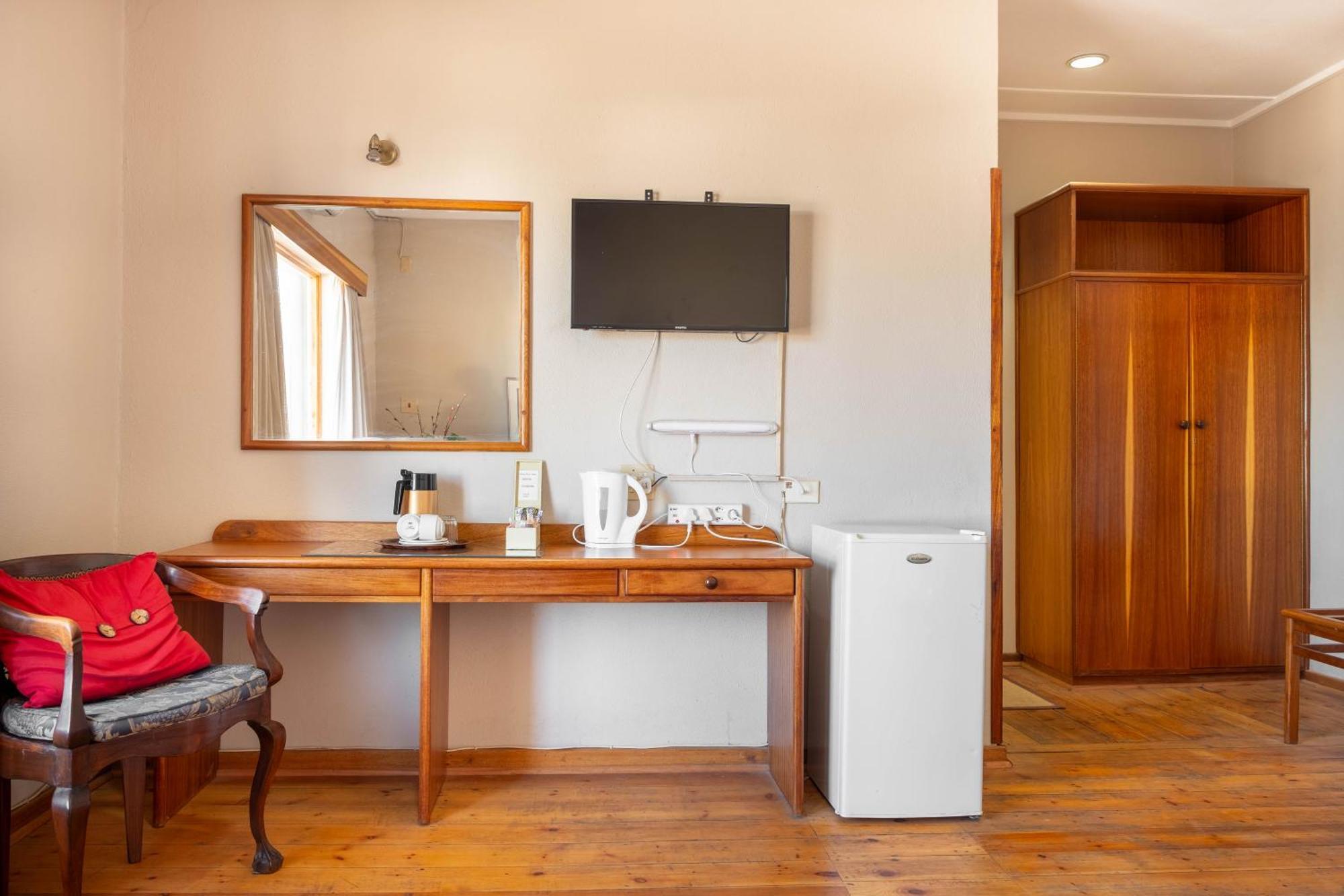 Karoo Country Inn Middelburg  Dış mekan fotoğraf