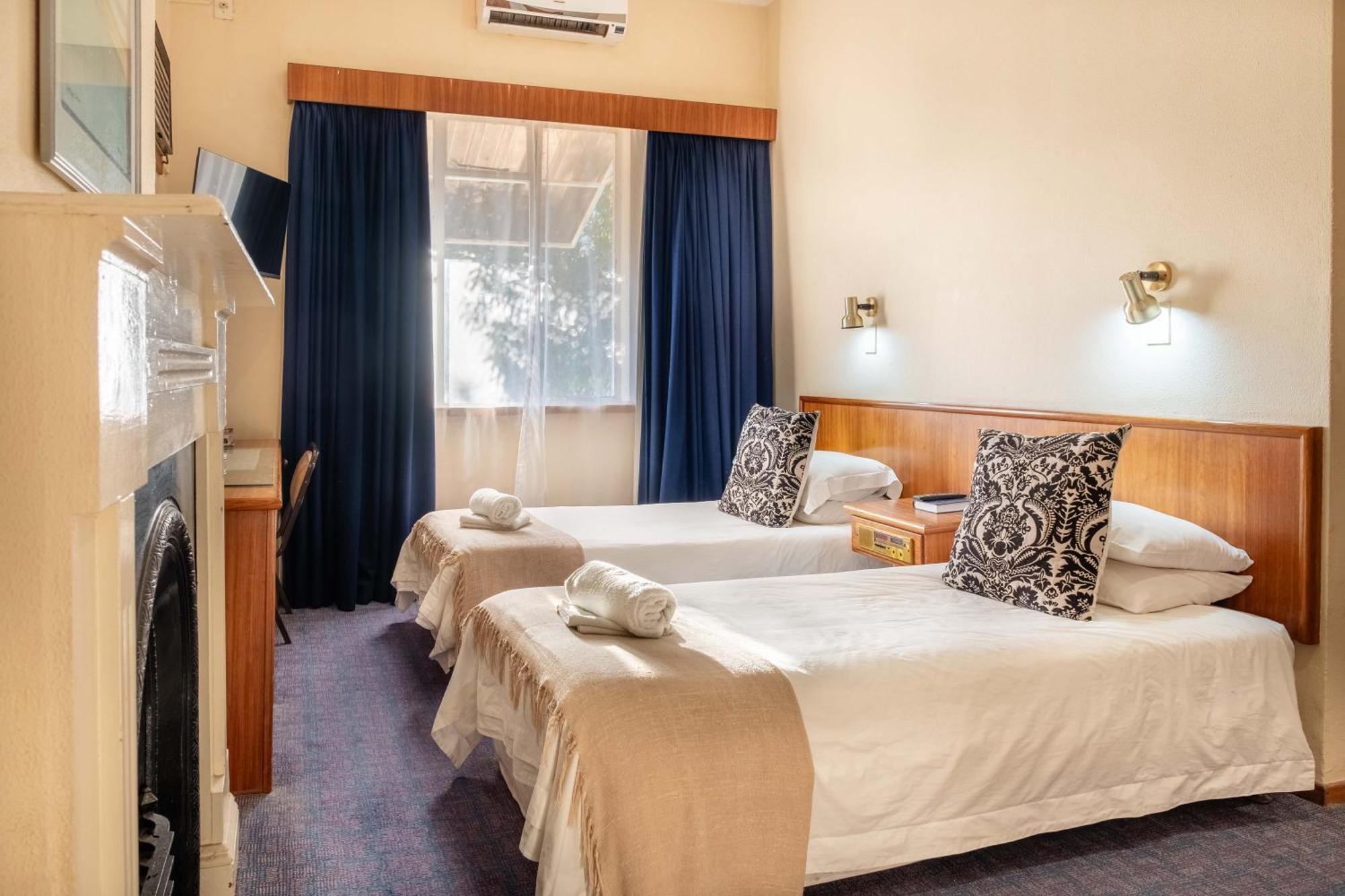 Karoo Country Inn Middelburg  Dış mekan fotoğraf